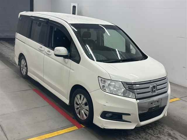 HONDA STEP WAGON 2010