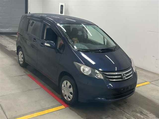 HONDA FREED 2010
