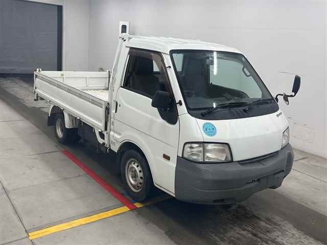 MAZDA BONGO 2012