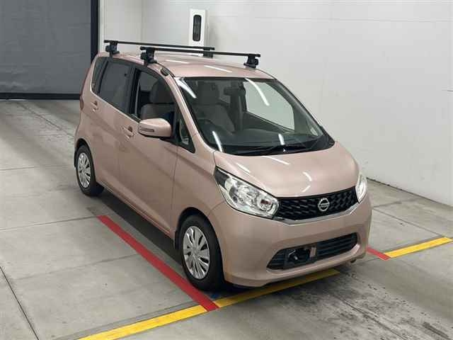 NISSAN DAYZ 2013
