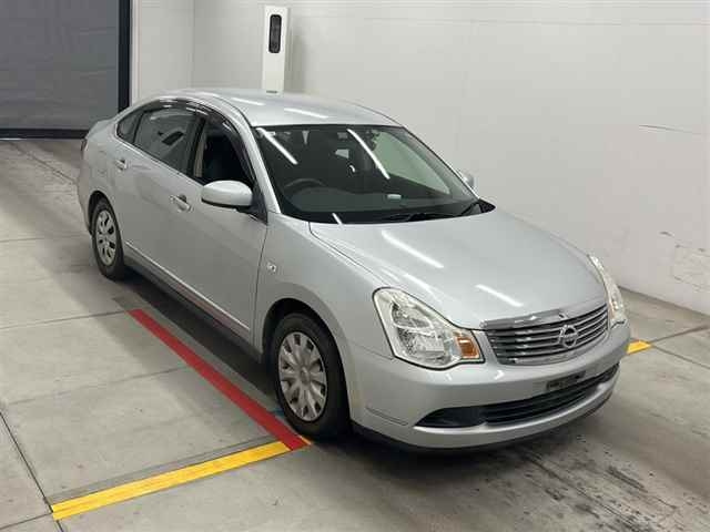 NISSAN SYLPHY 2011