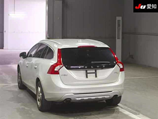 VOLVO V60 2012