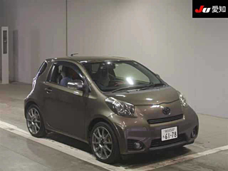 TOYOTA IQ 2010