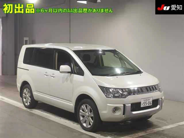 MITSUBISHI DELICA D5 2017