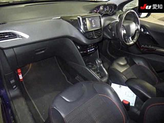PEUGEOT 208 2016