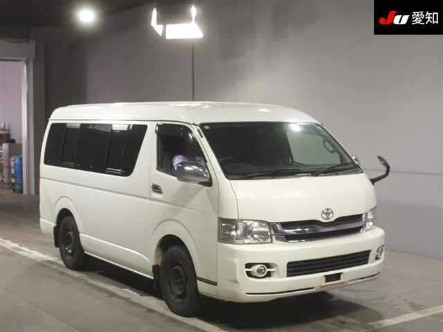 TOYOTA HIACE 2009