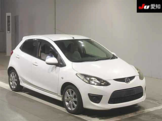 MAZDA DEMIO 2010
