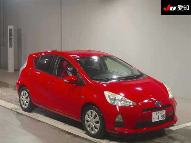 TOYOTA AQUA 2013