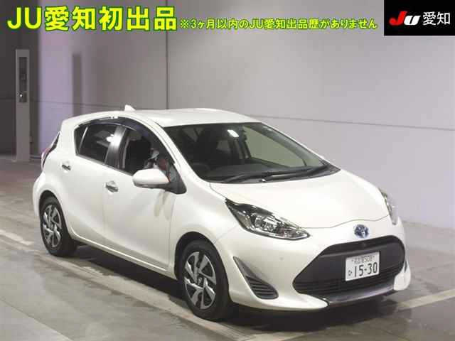 TOYOTA AQUA 2020