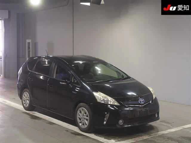 TOYOTA PRIUS ALPHA 2012
