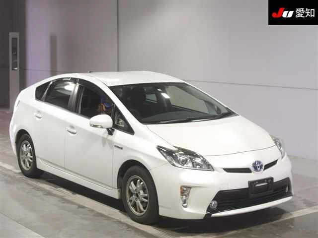 TOYOTA PRIUS 2014