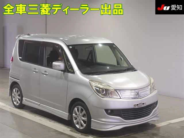 MITSUBISHI DELICA D2