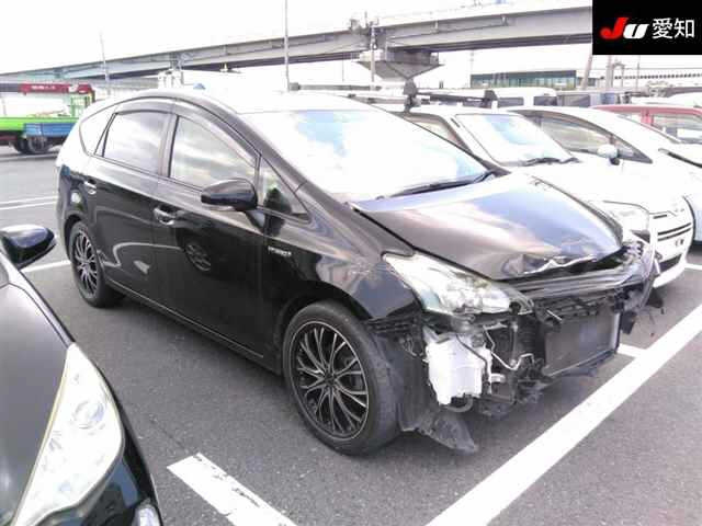 TOYOTA PRIUS ALPHA 2014