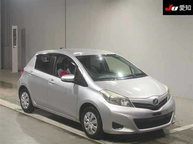 TOYOTA VITZ 2014