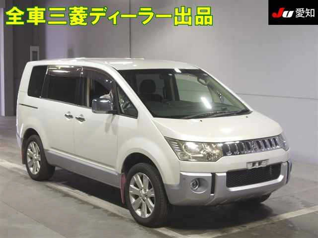 MITSUBISHI DELICA D5 2010