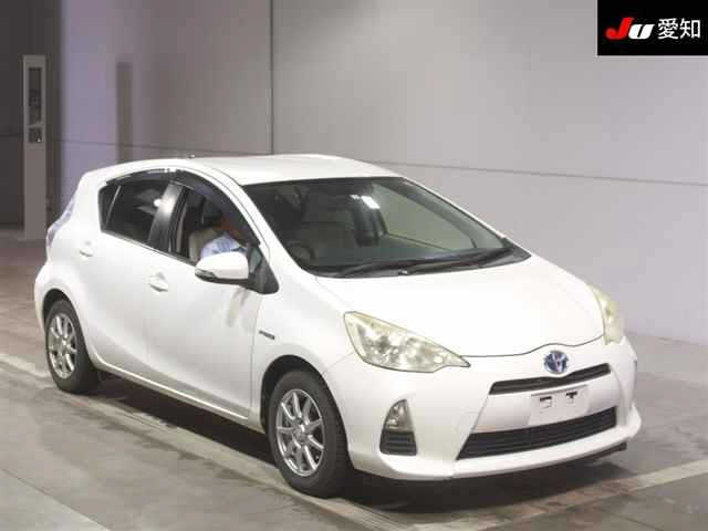 TOYOTA AQUA 2012