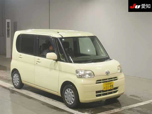 DAIHATSU TANTO 2009