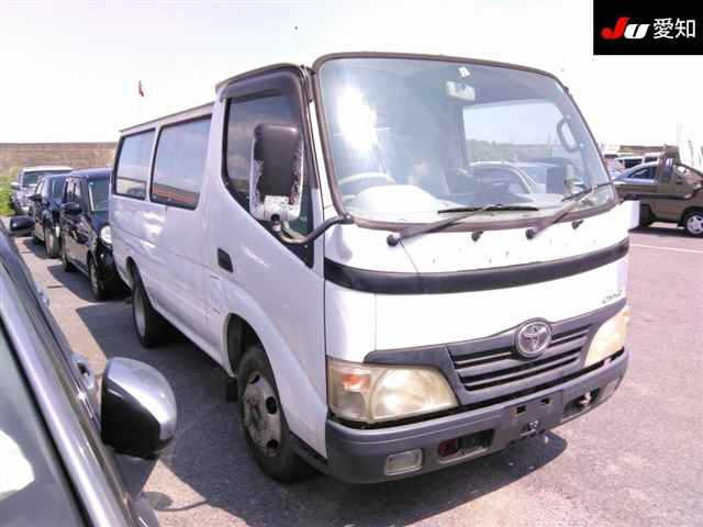 TOYOTA DYNA