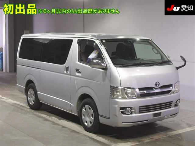TOYOTA REGIUS ACE VAN