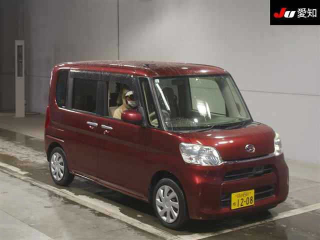 DAIHATSU TANTO 2015