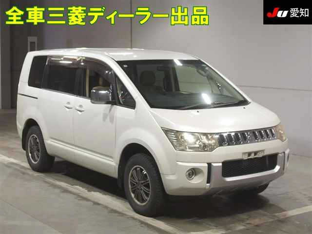 MITSUBISHI DELICA D5 2012