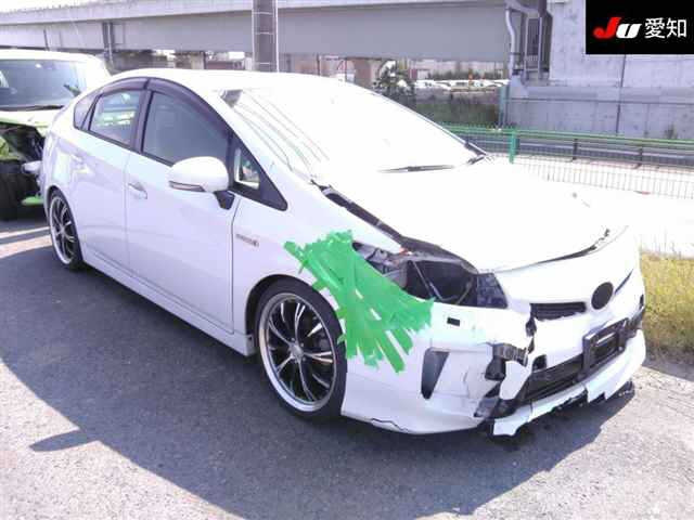 TOYOTA PRIUS 2013