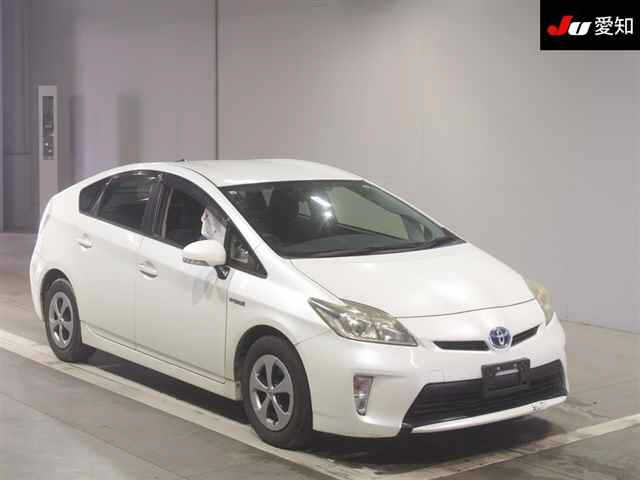 TOYOTA PRIUS 2013