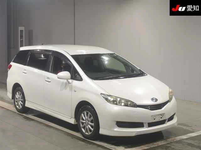 TOYOTA WISH 2010