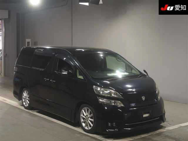 TOYOTA VELLFIRE 2010