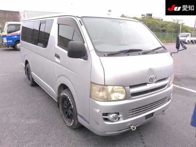 TOYOTA HIACE VAN 2005