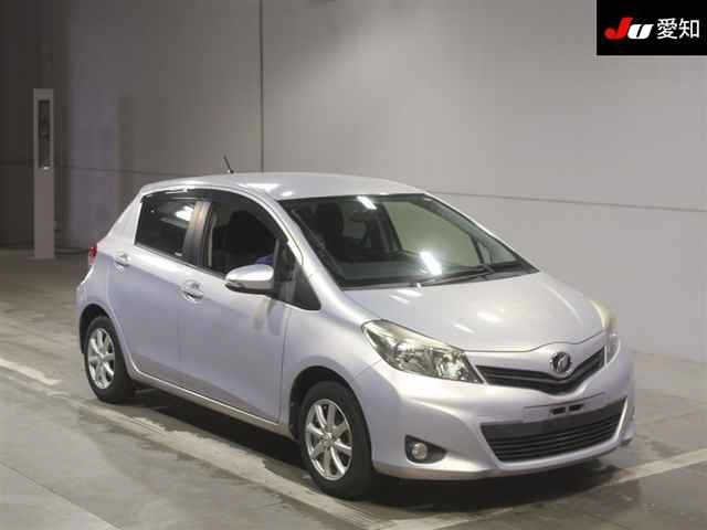 TOYOTA VITZ 2014