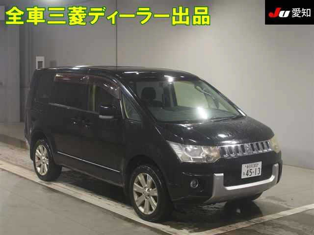 MITSUBISHI DELICA D5 2013