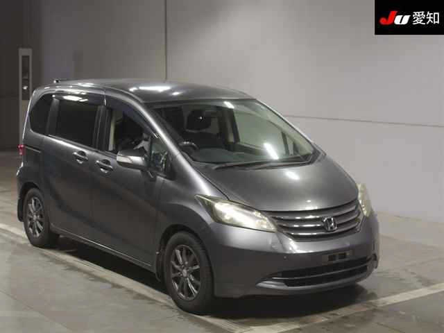 HONDA FREED 2010