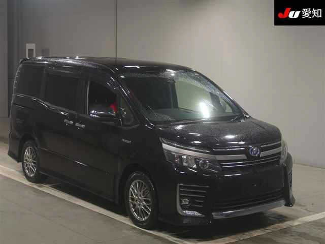 TOYOTA VOXY 2016