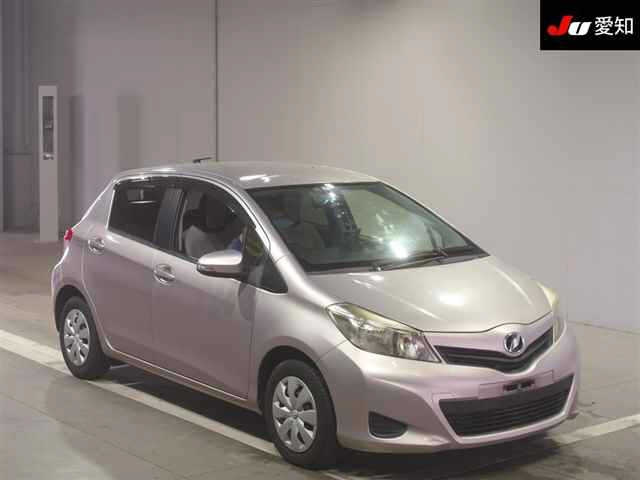TOYOTA VITZ 2012