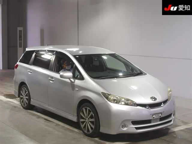 TOYOTA WISH 2009