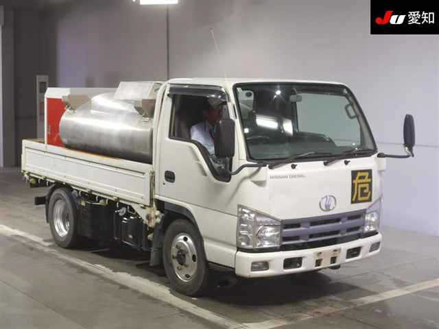 NISSAN CONDOR 2008