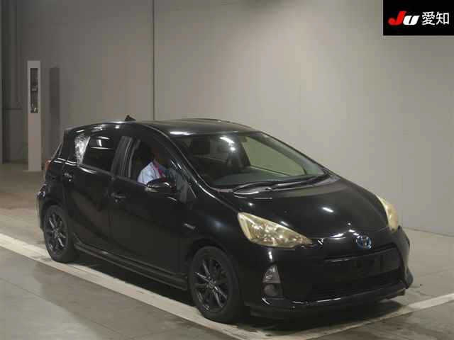 TOYOTA AQUA 2012