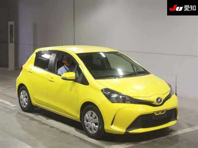 TOYOTA VITZ 2014