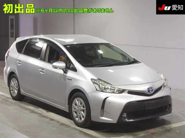 TOYOTA PRIUS ALPHA 2015