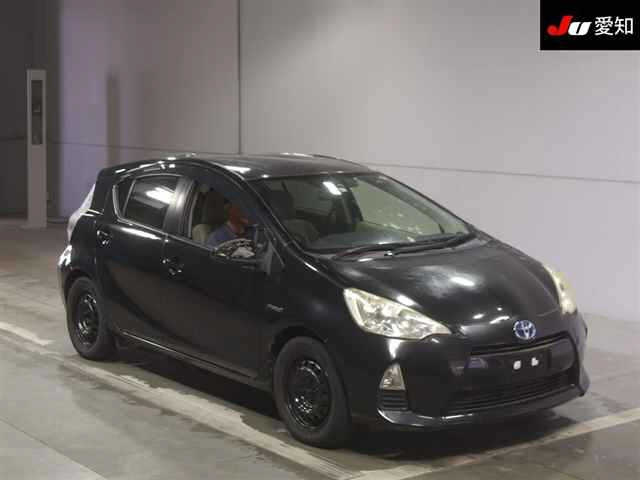TOYOTA AQUA 2012
