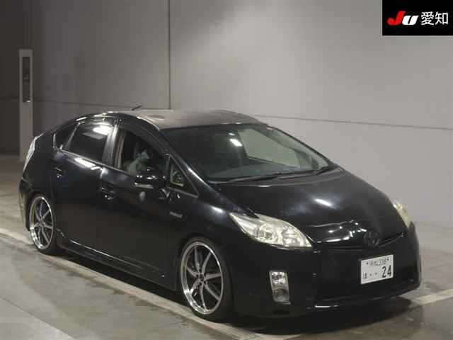 TOYOTA PRIUS 2011