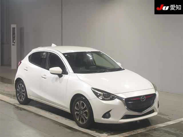 MAZDA DEMIO 2015