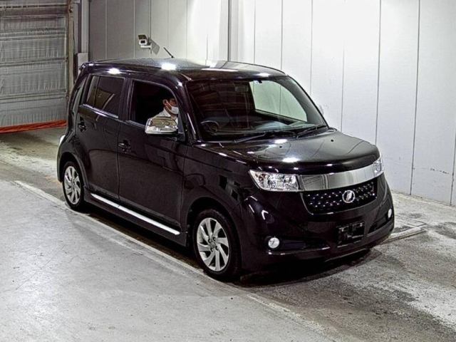 TOYOTA BB 2016
