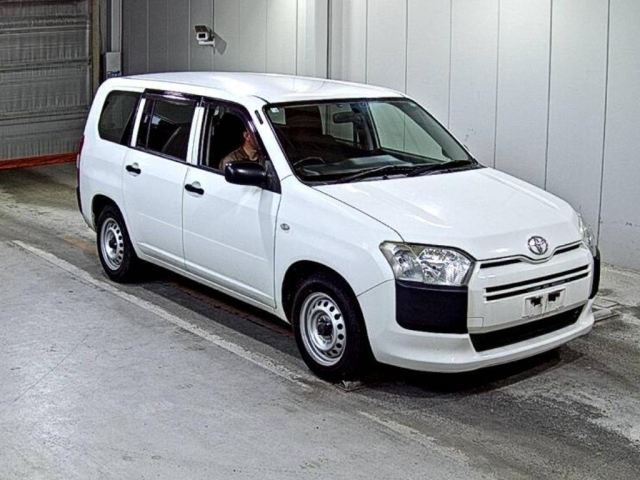TOYOTA PROBOX 2016