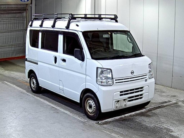 NISSAN CLIPPER VAN