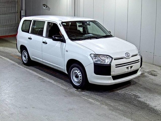 TOYOTA PROBOX 2020