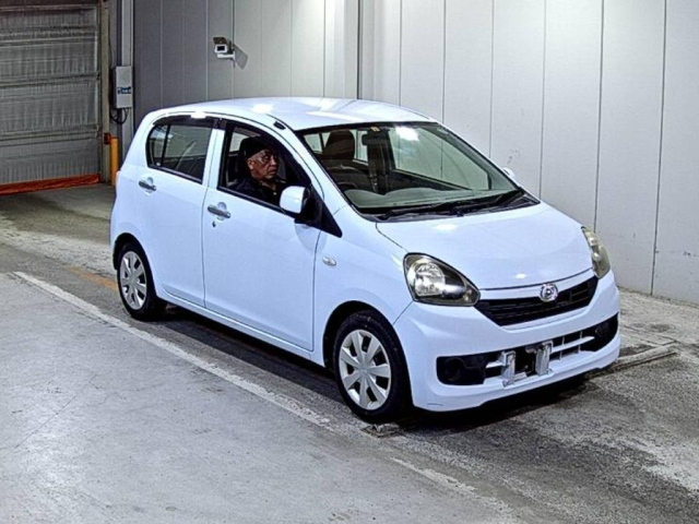 DAIHATSU MIRA E S 2014