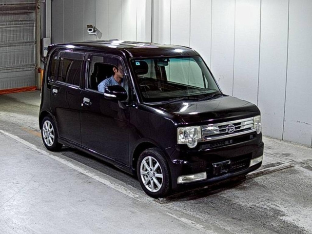 DAIHATSU MOVE CONTE 2011