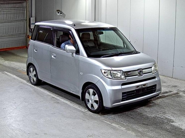 HONDA ZEST 2006